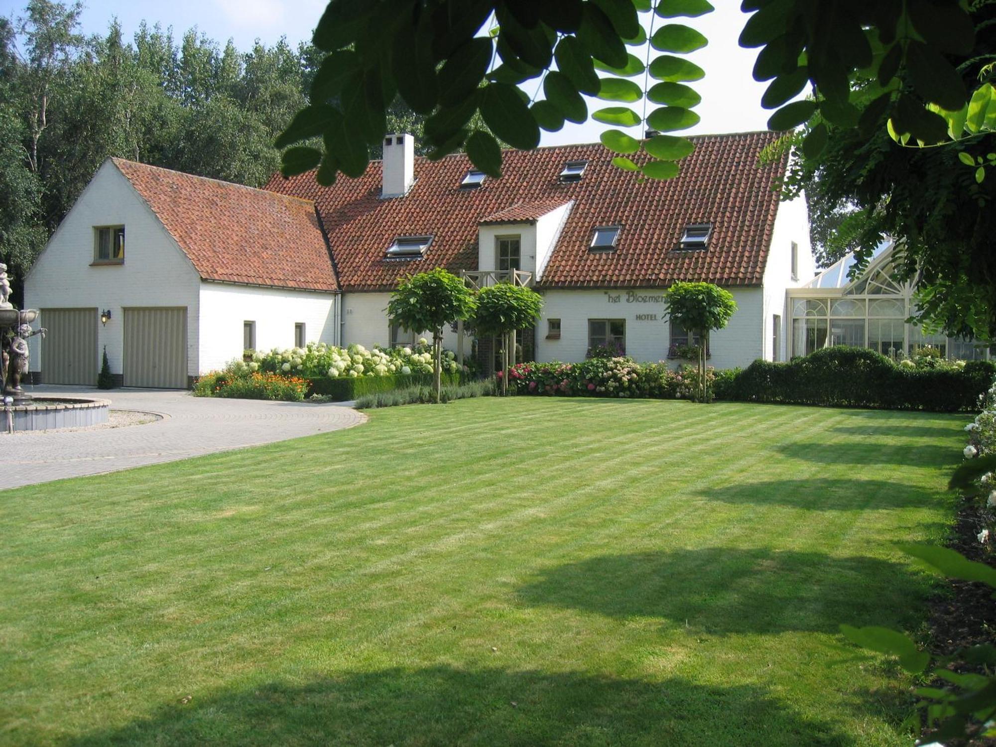 Boutique Hotel Het Bloemenhof Μπριζ Εξωτερικό φωτογραφία